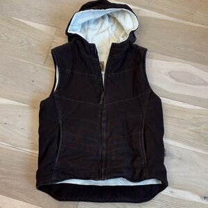 Women’s Berne Brown Cargo Hooded Vest